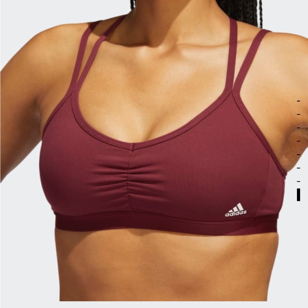 Essential Yoga Light support Sports bra